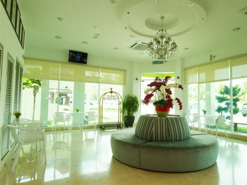 Aurora Boutique Hotel Bahau Zewnętrze zdjęcie